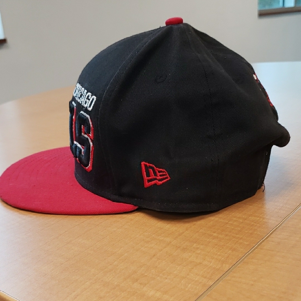 New Era Chicago Bulls Snapback Black Cap - Picture 3 of 9